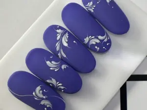 CORSO GHIRIGORI 1° LIVELLO – Iris Nails Academy